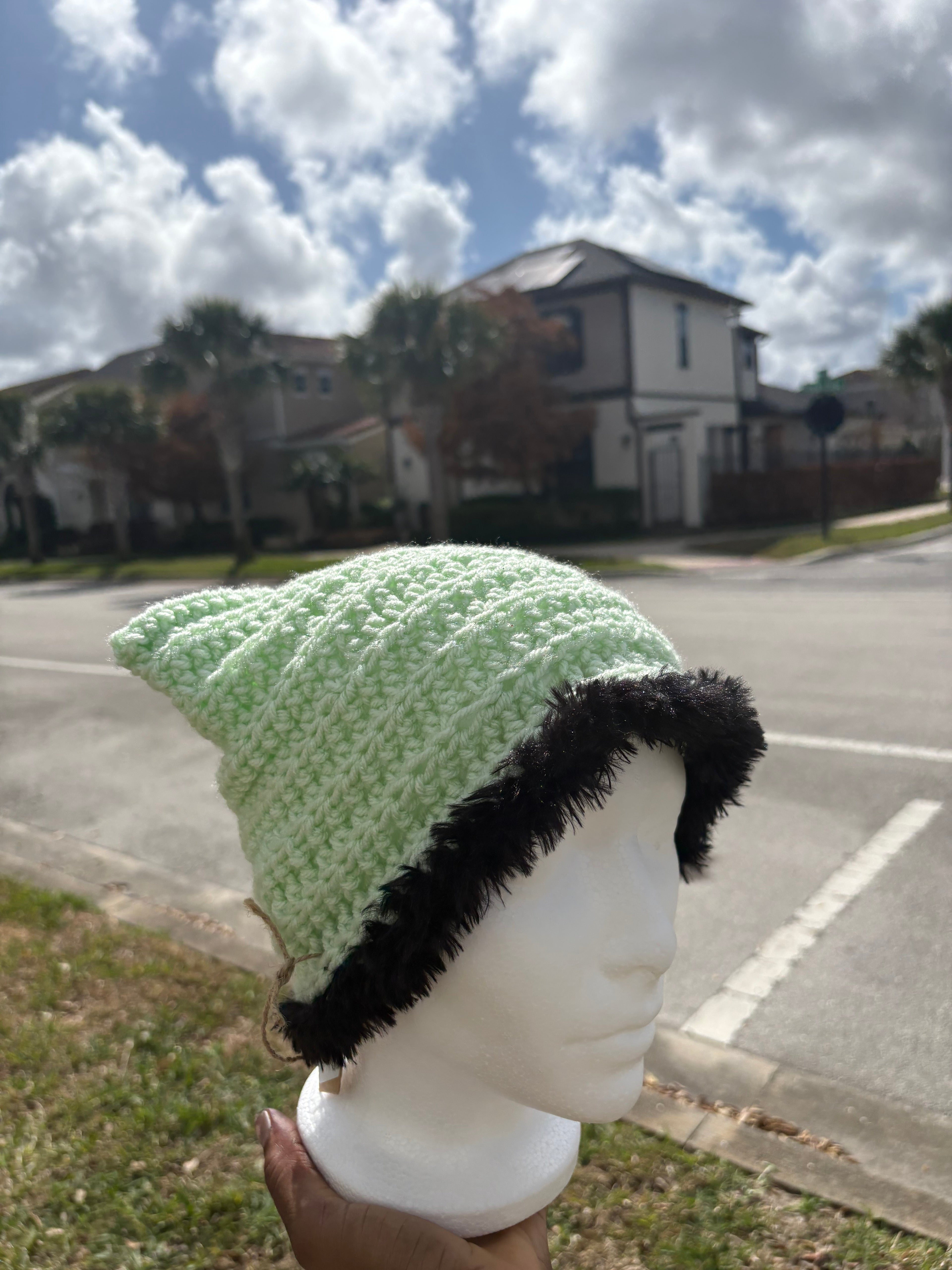 𝑐ℎ𝑎𝑡𝑜𝑛